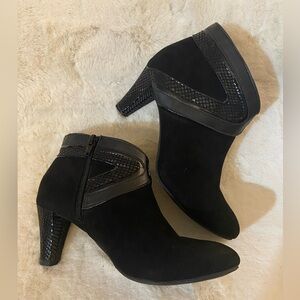 Karen Scott, size 7M, color Black,